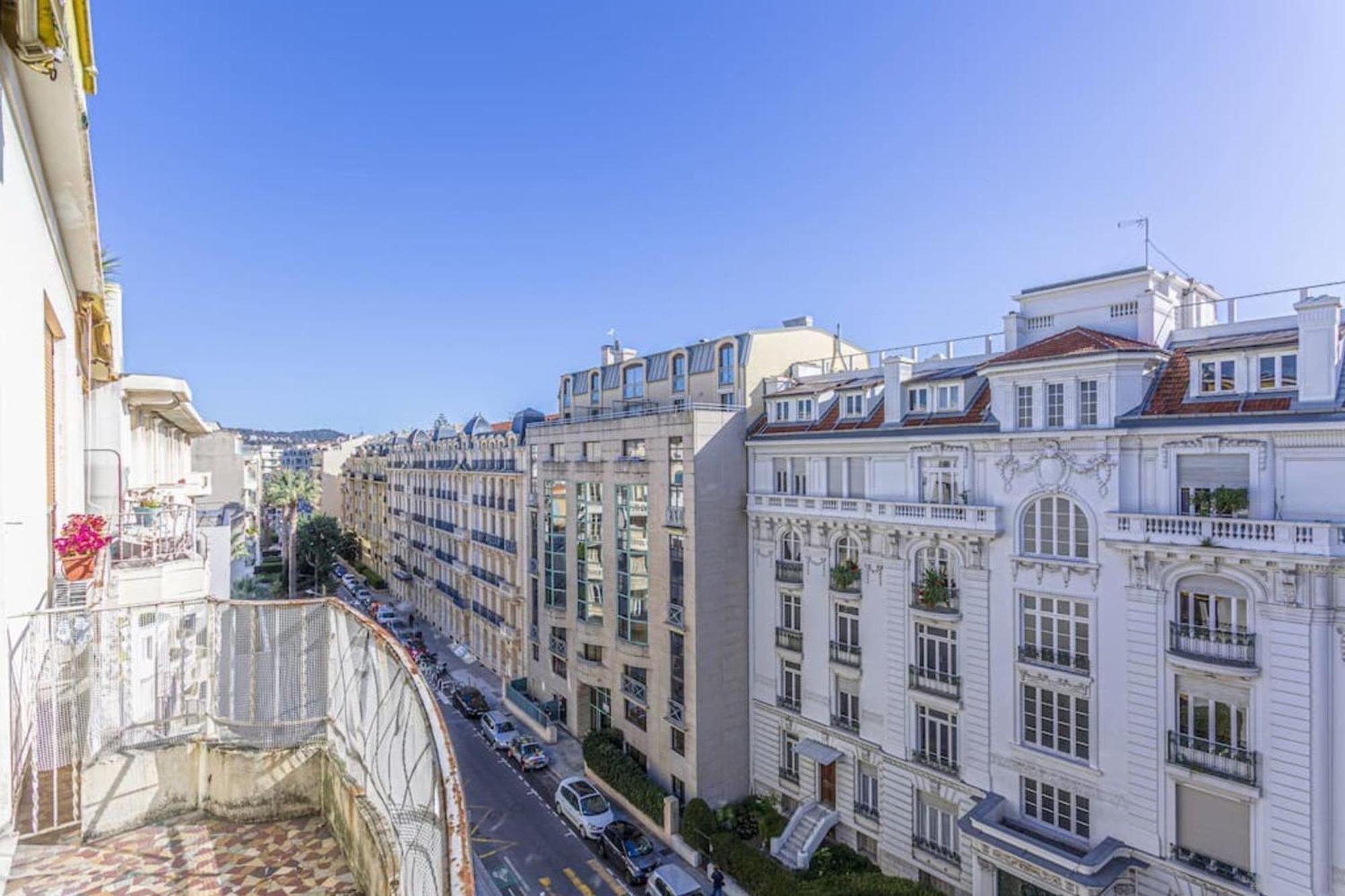 Fleurs 22 - City Center - Modern W Terrace Ница Екстериор снимка